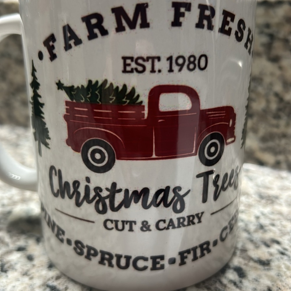 🎄 Handmade Christmas Tree Mug 🎄 - Picture 2 of 4